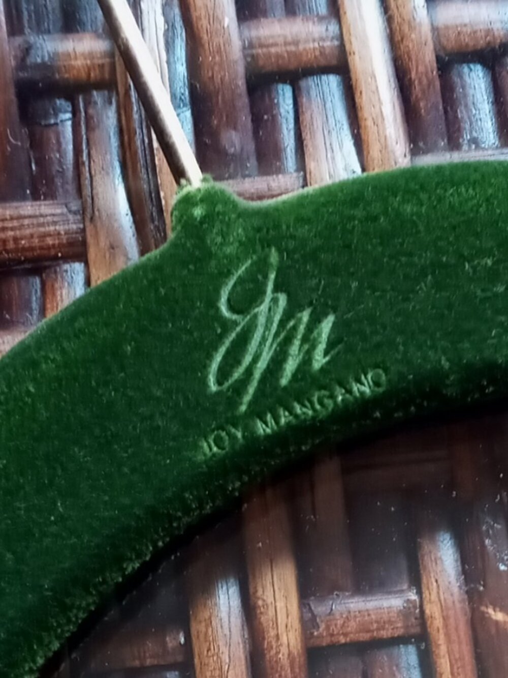 Joy Mangano Huggable Hangers 2pk Four-Bar Velvet Green - Picture 8 of 16